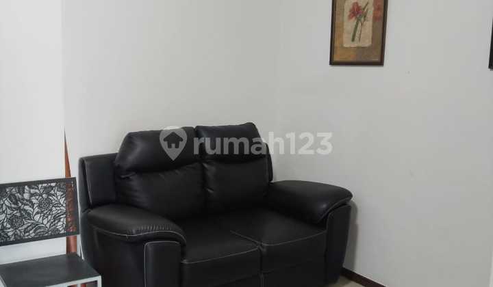 RENT Semi-Furnished 1 BR Apartment at Thamrin Residences 2