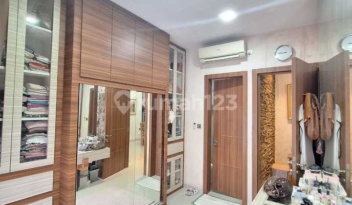 Dijual 1 Unit Rumah 2 Lantai Full Renovasi & Barang2 Yg Ditinggalkan/menempel  2