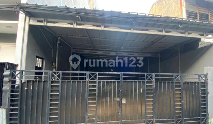 Dijual Tanah + Bangunan (Ex Garasi) 1 lantai di Tanjung Duren, Jakarta Barat, Lokasi Favorit