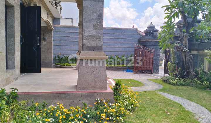 Villa Jual Lokasi Renon 2