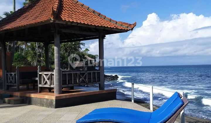 Villa for Sale in Seraya Location 2