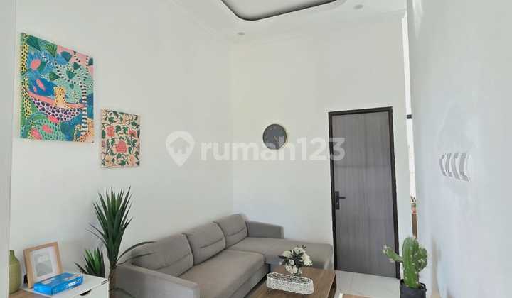 1-Story House in South Jakarta Near Provincial Road 2