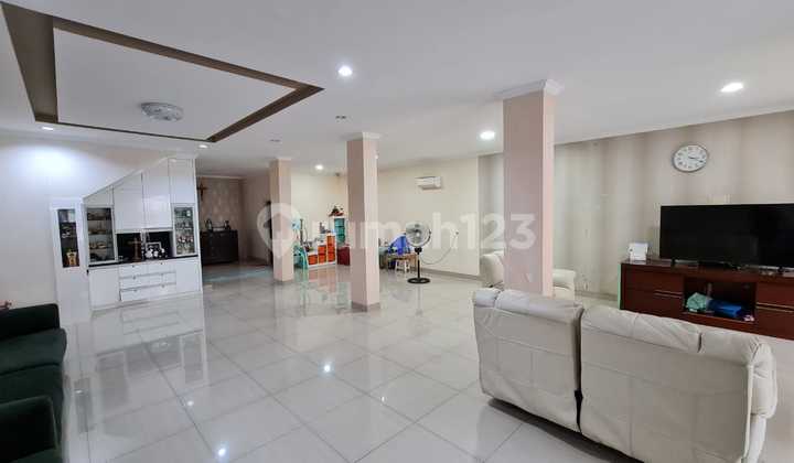 Hot Sale & Kondisi Bagus Rumah Pik Jakarta Utara Hot Sale & Kondisi Bagus Rumah Pik Jakarta Utara