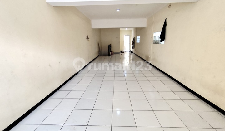 For Rent! Ruko in a Busy Area Suitable for Business on Rs Fatmawati 2