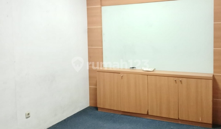 For Rent! Strategic Shop House for Business in Fatmawati Area 2