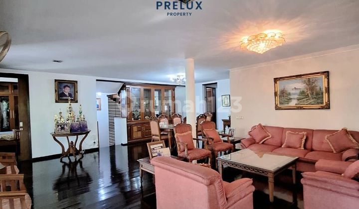 Well-Maintained Old House with Attractive Price in Cipete, South Jakarta 2