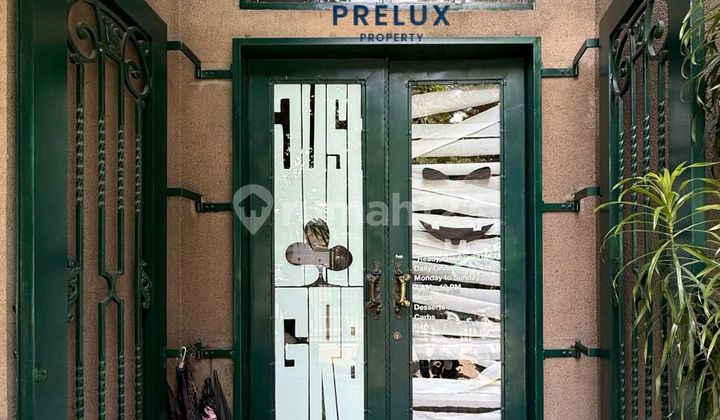 Bangunan Komersil 3 Lantai Dengan Private Lift Di Area Komersil Kebayoran Baru Jakarta Selatan