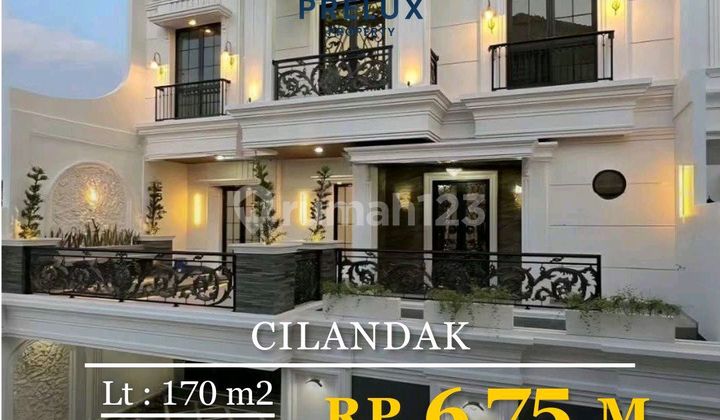 Comfortable & Secure Luxury House in Cilandak Near Fatmawati, Lebakbulus, Pondok Indah