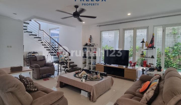 Ready-to-Occupy House at an Attractive Price in Cireunde, South Jakarta 2