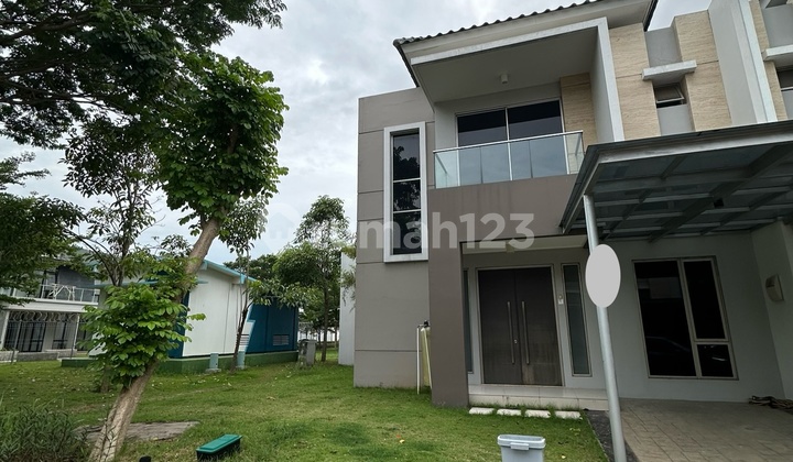 House Available For Rent 10x15 Good Area In Golf Island