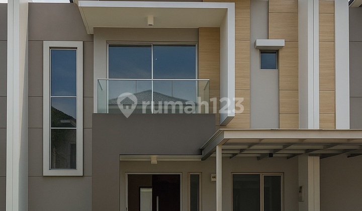 Rumah Brand New Hadap Selatan 8x20 Golf Island