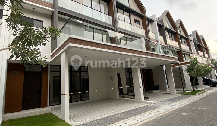 For Rent House 8X15 Brand New Osaka Residence 3 Floors