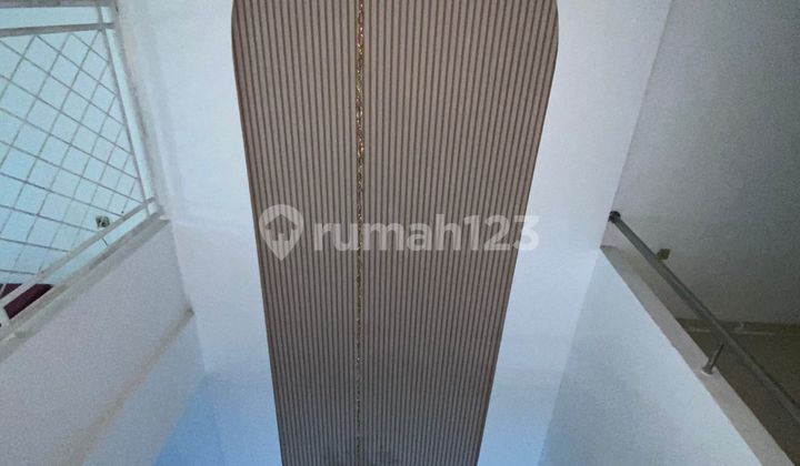 Rumah 3 Lantai Bagus Siap Huni Di Tanah Sereal 2