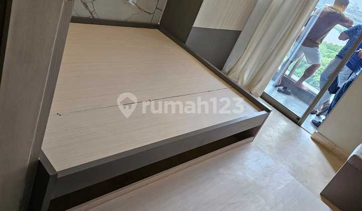 Disewa Apartment Gold Coast Siap Huni Studio Furnished Cantik 2