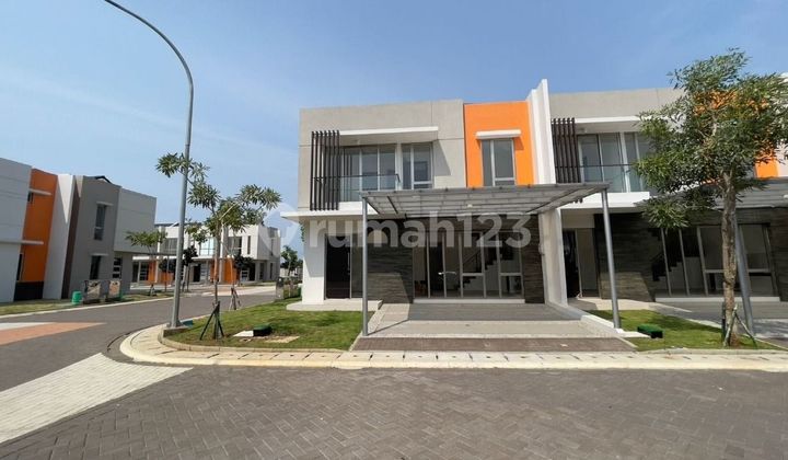 Rumah Sewa Luas 8X10 Bagus di Cluster Favorite Pik 2