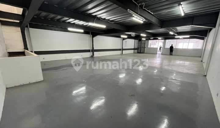 Eagle's Sea 3-Storey Warehouse, Good Condition, Goods Lift, Spacious 10x24. Eagle's Sea 3-Storey Warehouse, Good Condition, Goods Lift, Spacious 10x24.