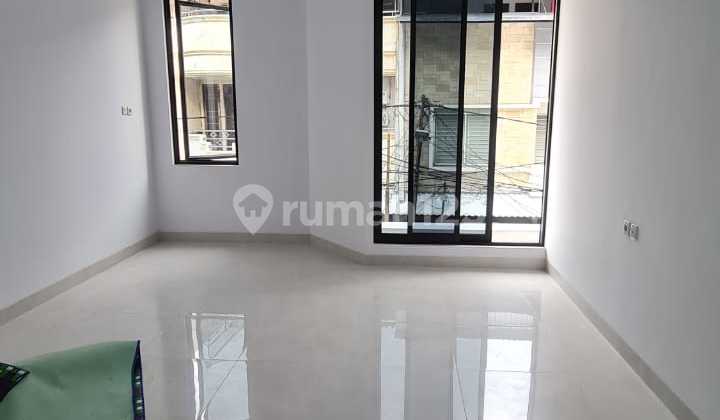 For Sale Minimalist House Brand New Size 8x15 In Muara Karang 2