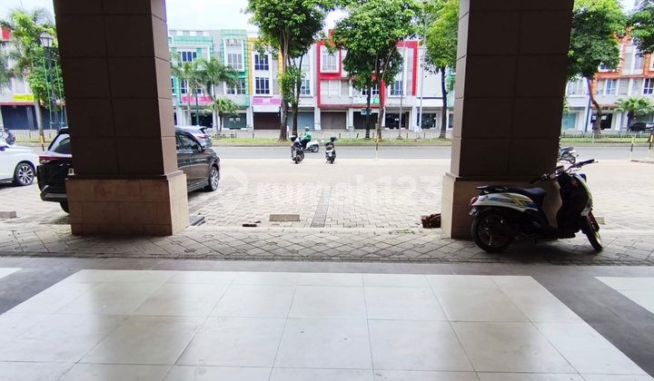 For Rent: Aristotle Shop House in Gading Serpong, Facing the Road, Affordable and Tidy 2