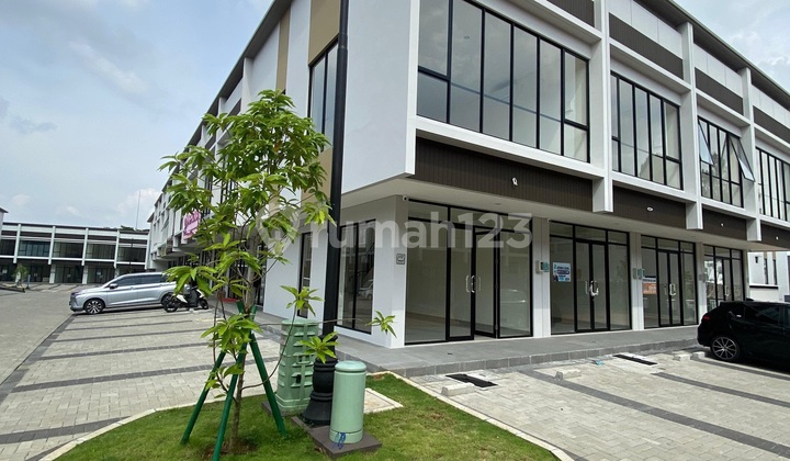 For Rent Sorrento Gading Serpong Shop House Hook New and Neat Condition 1