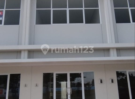 For Rent 3-Storey Shop House Paramount Petals Facing Road Free Parking 2