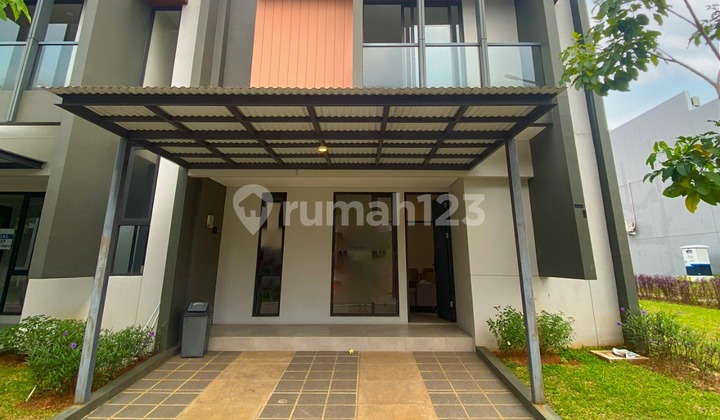 For Rent 2-Story House in Bsd City, 4 Bedrooms, Neat & New Condition
