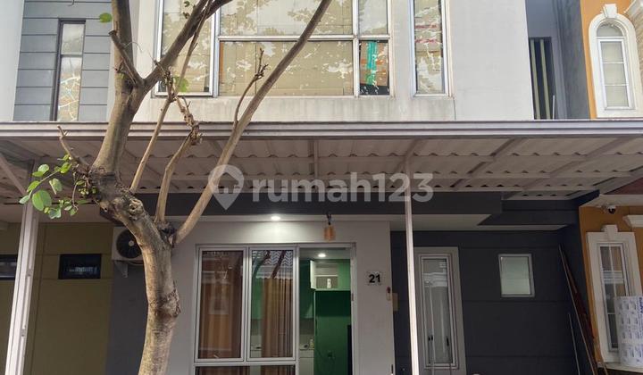 Disewakan Rumah 2 Lantai 2 Kamar Full Furnish Gading Serpong Rapi Disewakan Rumah 2 Lantai 2 Kamar Full Furnish Gading Serpong Rapi