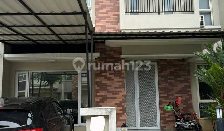 2-Story House in Gading Serpong, Renovated Neatly, 7x15, Only 3.3m Negotiable 2-Story House in Gading Serpong, Renovated Neatly, 7x15, Only 3.3m Negotiable