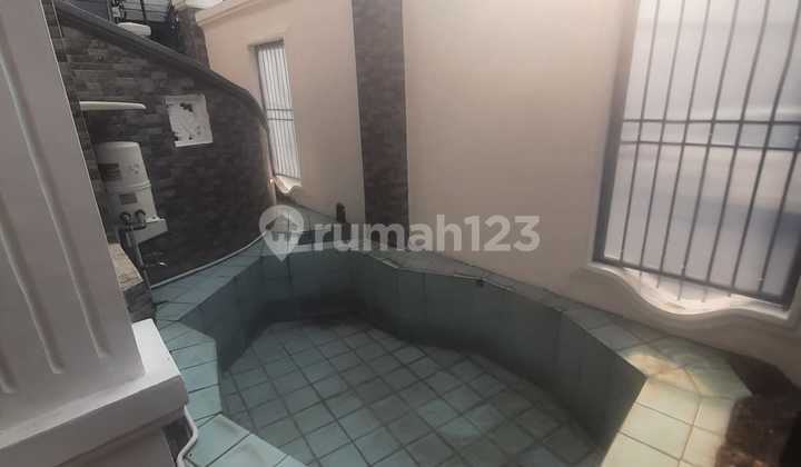 Dijual / Disewa Rumah Siap Huni di Bojong Indah. Posisi Hook 2