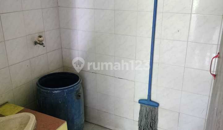 Dijual Rumah 2 Lt di Patra Tomang - Duri Kepa 1