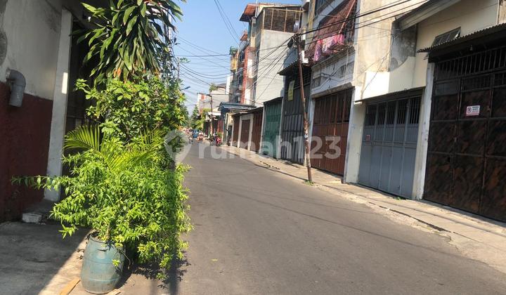 Dijual Tempat Tinggal Bisa Untuk Rumah Tinggal / Gudang /Kantor di Jembatan Lima. Lokasi Strategis Dijual Tempat Tinggal Bisa Untuk Rumah Tinggal / Gudang /Kantor di Jembatan Lima. Lokasi Strategis