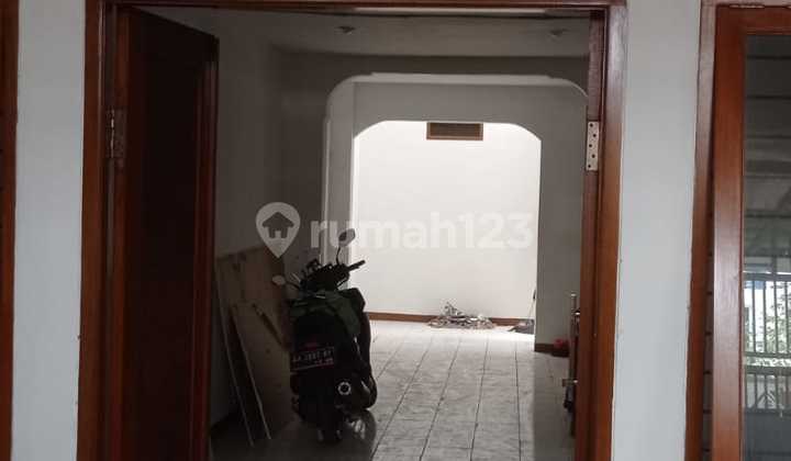 For Sale House in Kosambi Baru Complex. Newly Renovated. 2