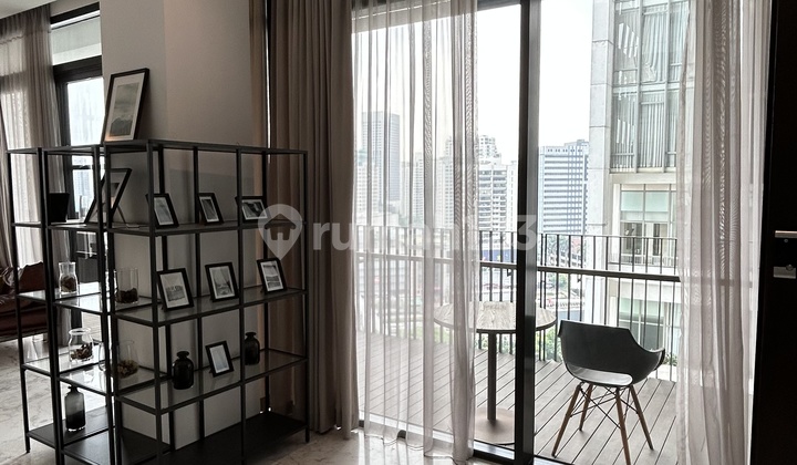 For Rent Apartment 3 BR Furnished Nice Senopati Suites