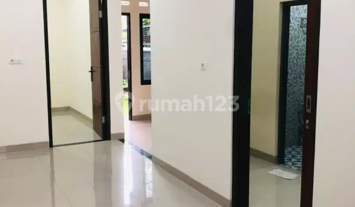 Dijual Rumah Baru Lokasi Strategis Sariwangi