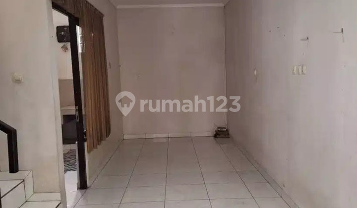 Disewakan Rumah 2 Lantai di Galery West Sudirman 2