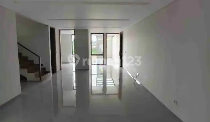 Rumah Mewah 2 Lantai Siap Huni Setra Duta Rumah Mewah 2 Lantai Siap Huni Setra Duta