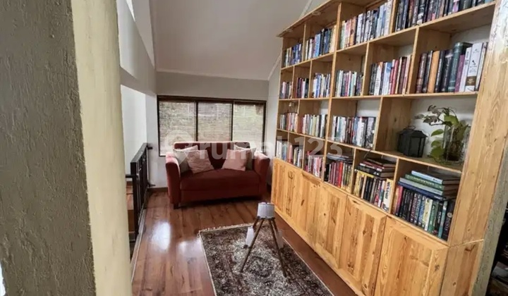 Rumah 2 Lantai Lokasi Strategis Setiabudi Regency Rumah 2 Lantai Lokasi Strategis Setiabudi Regency