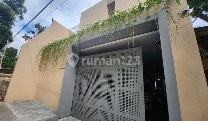 Rumah 4 Lantai Modern Bagus Bojong Koneng Cikutra Bandung Rumah 4 Lantai Modern Bagus Bojong Koneng Cikutra Bandung