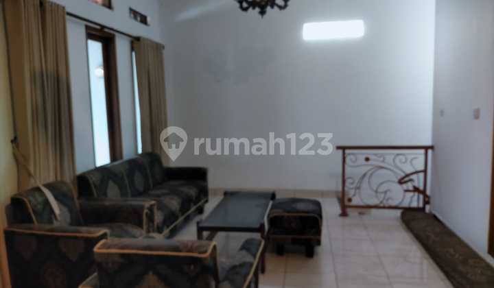 Rumah Tiga Lantai Komplek Pondok Hijau Bandung Bagus Murah Cocok Untuk Guest House, Kosan, Villa Dan Kantor Rumah Tiga Lantai Komplek Pondok Hijau Bandung Bagus Murah Cocok Untuk Guest House, Kosan, Villa Dan Kantor
