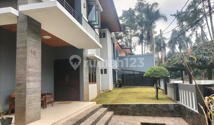 Two-Story Hook Luxury House in Parahyangan Permai Complex, North Bandung, Strategic Location, Scenic Environment 2