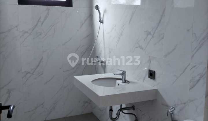 Two-Story New Nice House for Two-Year Lease In Pondok Hijau Complex North Bandung