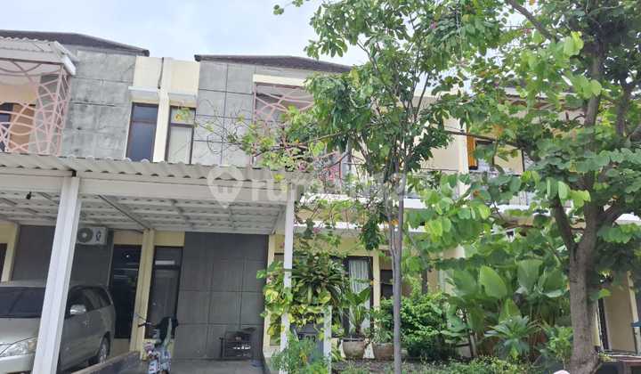 Modern Family Home in Arana Harapan Indah 2 Cluster