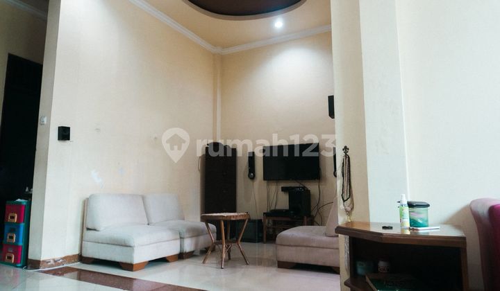 House in Metland Menteng Strategic Location Flood-Free 2