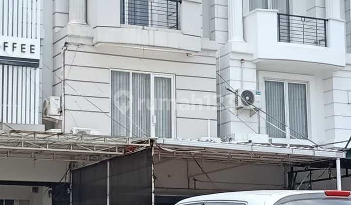 Ruko Bagus Lokasi Strategis di Kawasan Kantor Perbankan, Kuliner