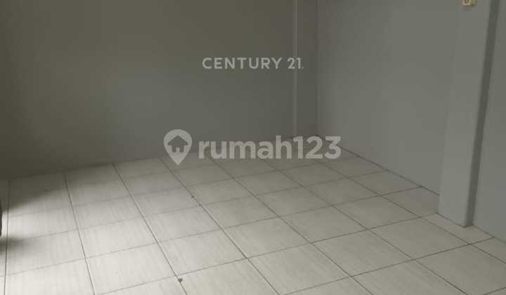 For Rent Strategic Shop House on Jl. Raya Bekasi KM 24 – East Jakarta