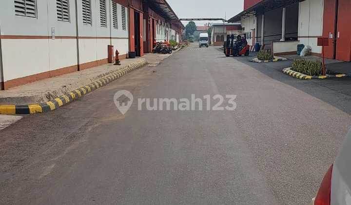 Ready-to-Use Spacious Warehouse in Cimanggis Depok Warehouse Area Ready-to-Use Spacious Warehouse in Cimanggis Depok Warehouse Area