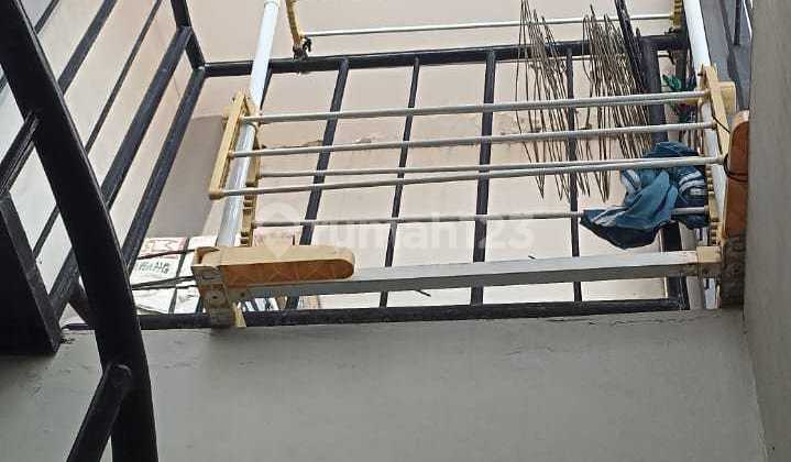 House in Duta Bumi 2 Harapan Indah Bekasi - 2+1 BR, Flood-Free, Price 950 Million 2