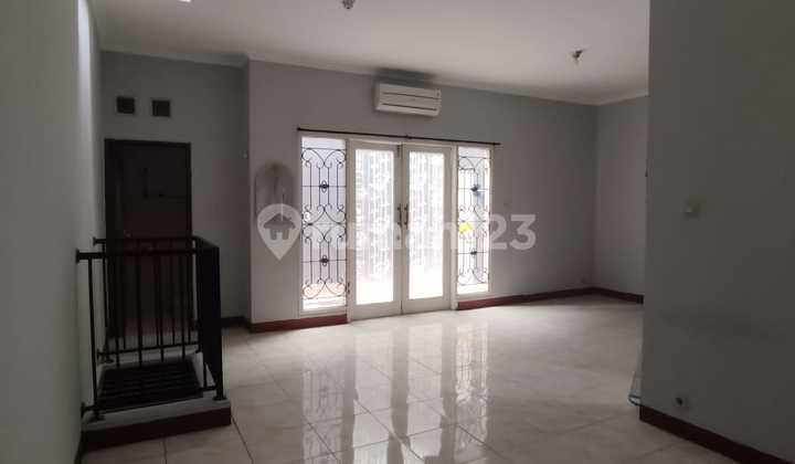 Di Jual Rumah Bagus Siap Huni di Cluster Taman Sari, Harapan Indah - Bekasi