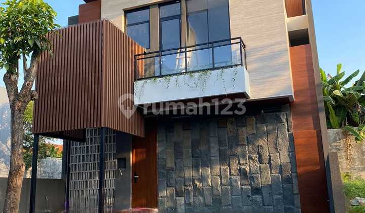DIJUAL RUMAH BARU MODERN Tropical Balinese, CitraLand Utama, Surabaya Barat