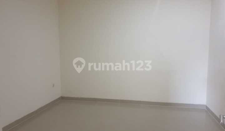 DIJUAL Rumah BARU MODERN MINIMALIS SIAP HUNI Griya Asri pakuwon city Surabaya Timur 2