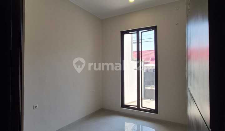 Rumah BARU SIAP HUNI FRESH Modern minimalis Nginden Intan Timur, Surabaya Timur 2